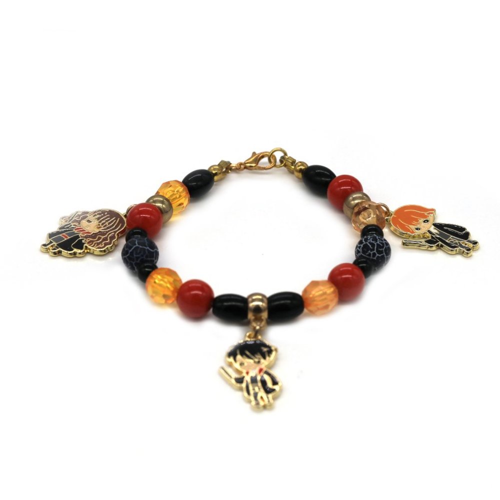 Harry Potter theme color bracelet with figurine included. - Picture 2 of 4